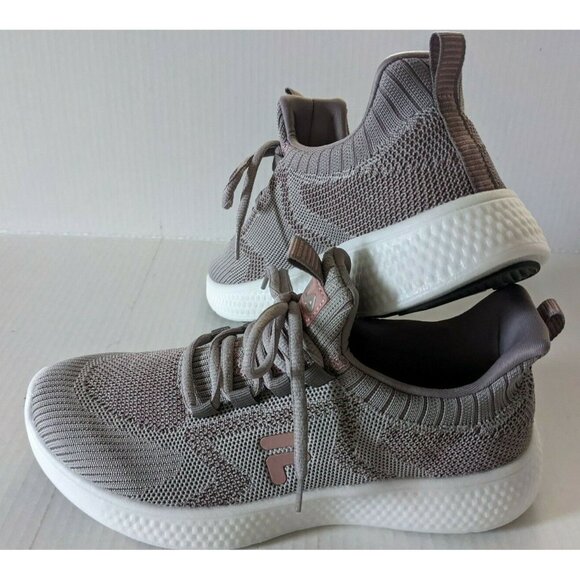 New FILA Women 2 Tone Sneakers Knit Upper Foam Lace Up 2021 Model USA 8; EUR 40 - Picture 2 of 8